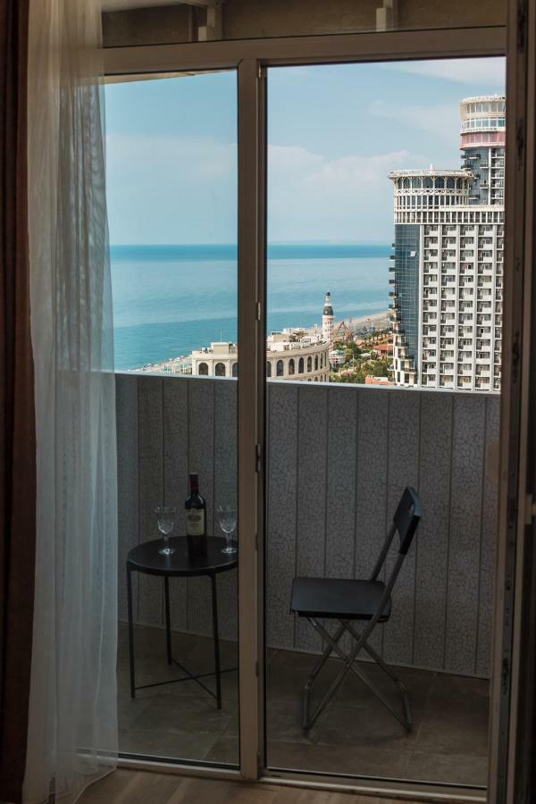 Appartamento The Blue Perl 3 Batumi Esterno foto
